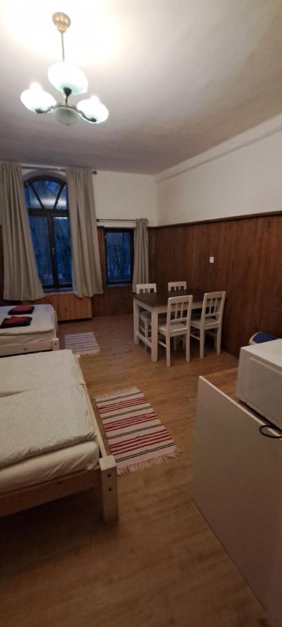 Penzion A Restaurace U Baby Subrovy Hotel Kokorin Екстериор снимка